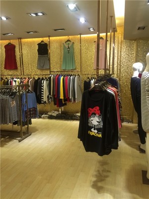 2016地?cái)偙├a(chǎn)品推薦 庫(kù)存尾貨服裝批發(fā)指南